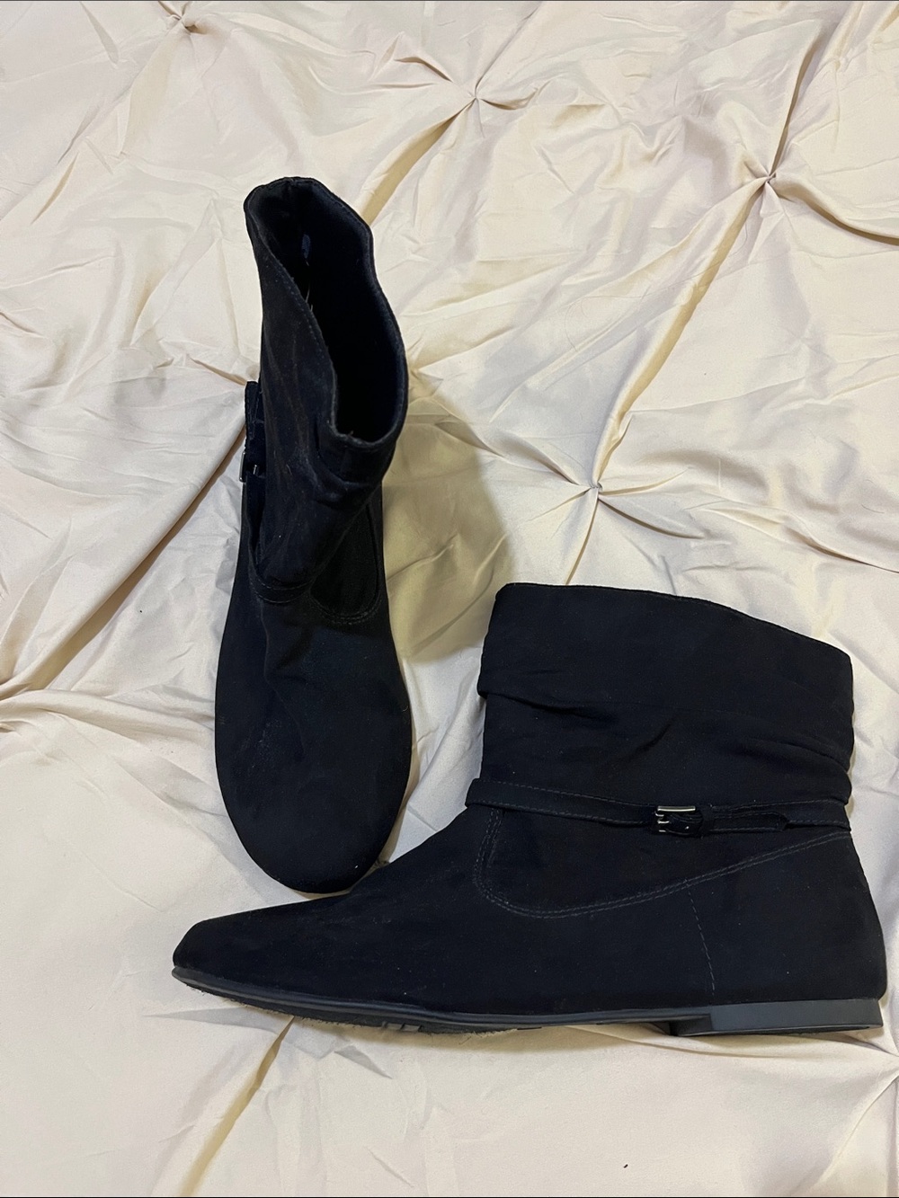 Black Women's Faux Suede Ankle Boots With Silver Buckle. NWT. Size 11